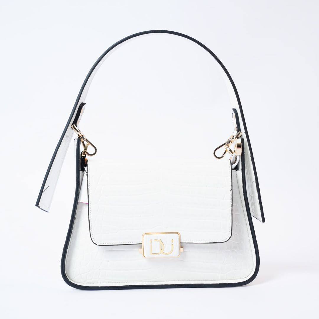 G-8821 White